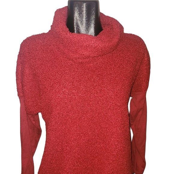 PURE Essence Red Turtleneck Sweater S - Picture 2 of 7